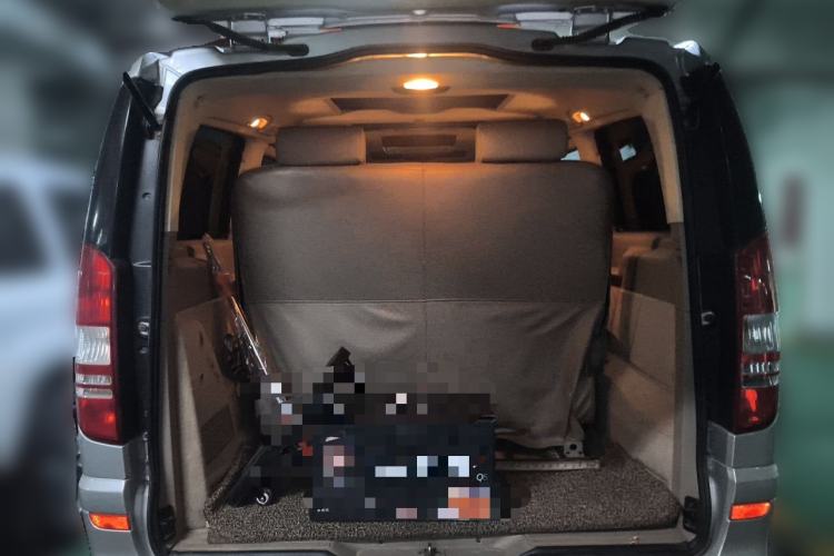 Used Mercedes-Benz Viano 2011 2.5L Navigator Edition Trunk