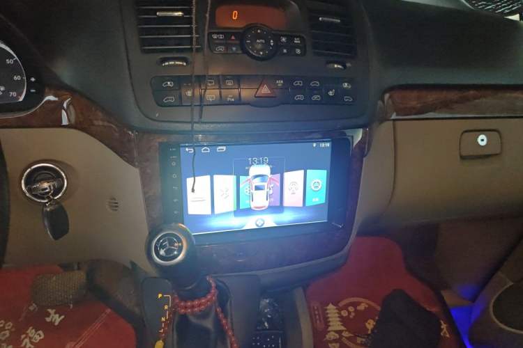 Used Mercedes-Benz Viano 2012 2.5L Navigator Edition Audio And AC Panel