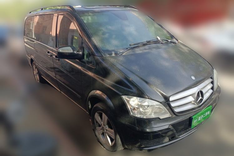 Used Mercedes-Benz Viano 2012 2.5L Prestige Edition Front Right 45 Deg
