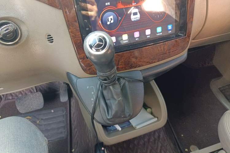 Used Mercedes-Benz Viano 2012 2.5L Prestige Edition Gear Lever