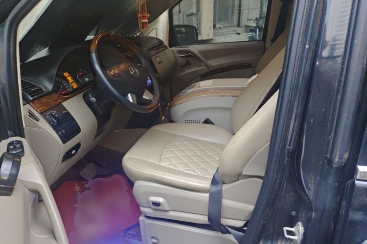 Used Mercedes-Benz Viano 2012 2.5L Navigator Edition Left Front Seat