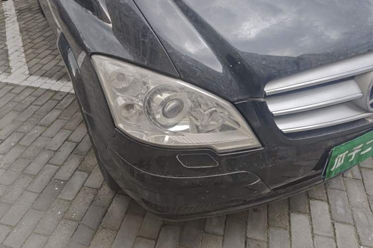 Used Mercedes-Benz Viano 2012 2.5L Navigator Edition Right Front Headlight