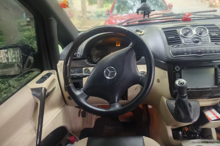 Used Mercedes-Benz Viano 2012 2.5L Comfort Edition Steering Wheel