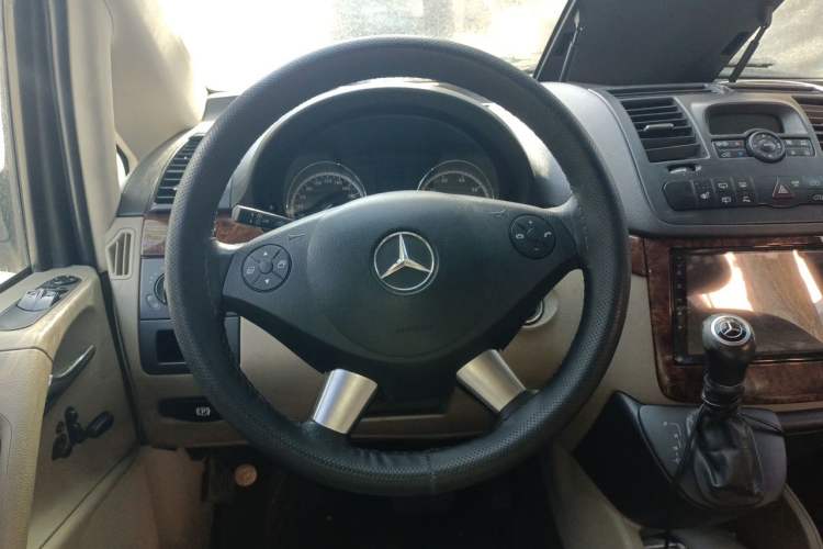 Used Mercedes-Benz Viano 2012 2.5L Prestige Edition Steering Wheel