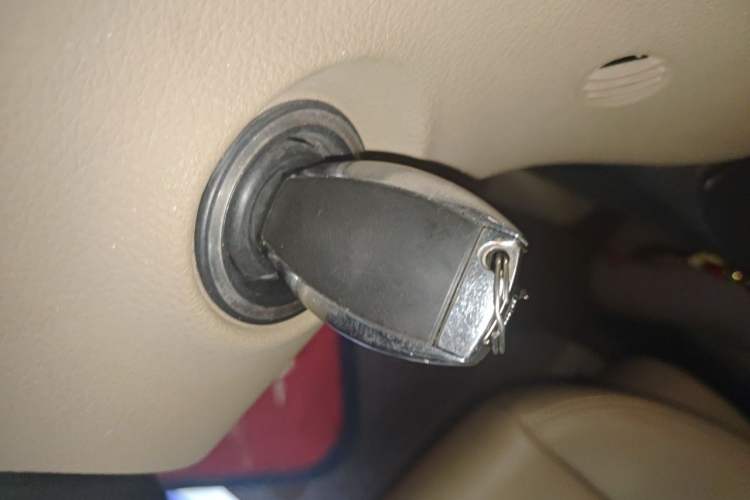 Used Mercedes-Benz Viano 2012 2.5L Navigator Edition Vehicle Key