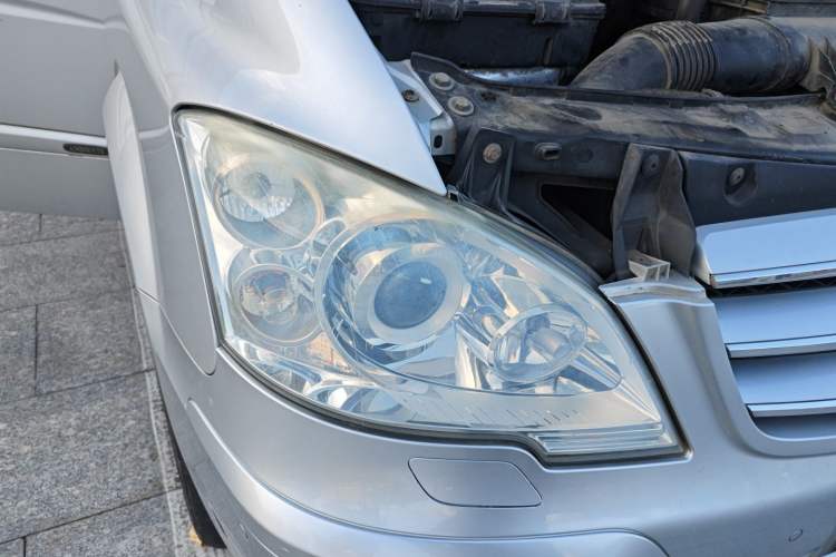 Used Mercedes-Benz Viano 2012 2.5L Hospitality Edition Exterior 6