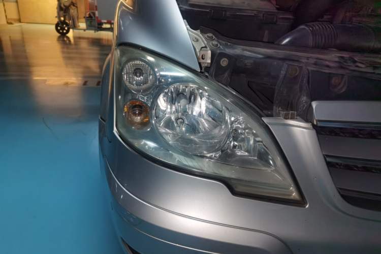 Used Mercedes-Benz Viano 2012 2.5L Comfort Edition Right Front Headlight