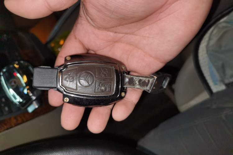 Used Mercedes-Benz Viano 2012 2.5L Comfort Edition Vehicle Key