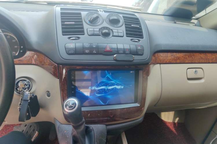 Used Mercedes-Benz Viano 2013 3.0L Comfort Edition Audio And AC Panel