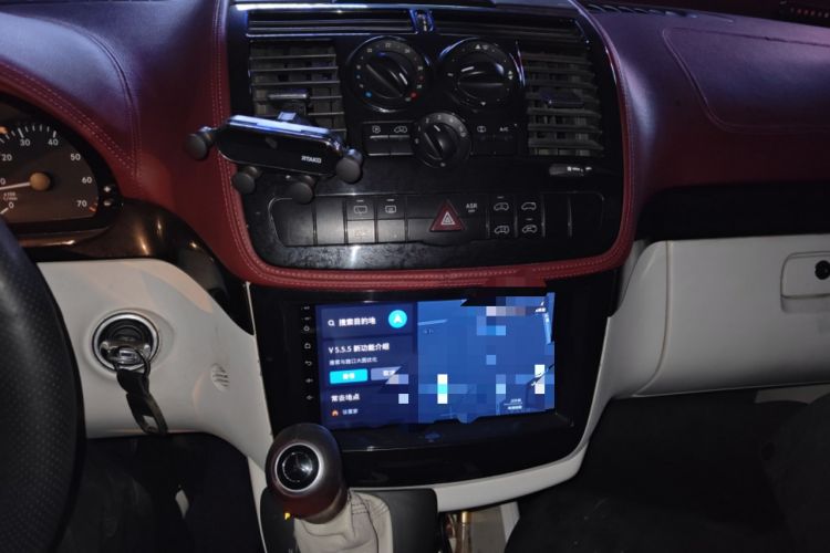 Used Mercedes-Benz Viano  Audio And AC Panel
