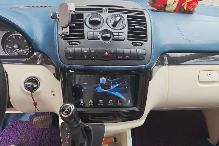 Used Mercedes-Benz Viano 2013 3.0L Comfort Edition Audio And AC Panel