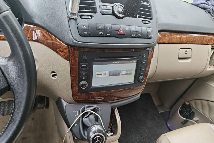 Used Mercedes-Benz Viano 2013 3.0L Navigator Edition Audio And AC Panel