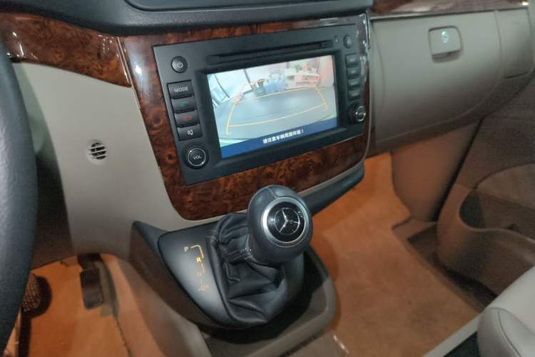 Used Mercedes-Benz Viano 2013 3.0L Navigator Edition Audio And AC Panel