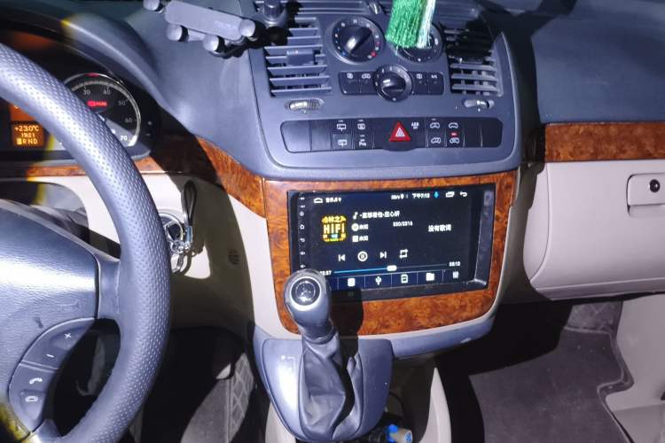 Used Mercedes-Benz Viano 2013 3.0L Comfort Edition Audio And AC Panel