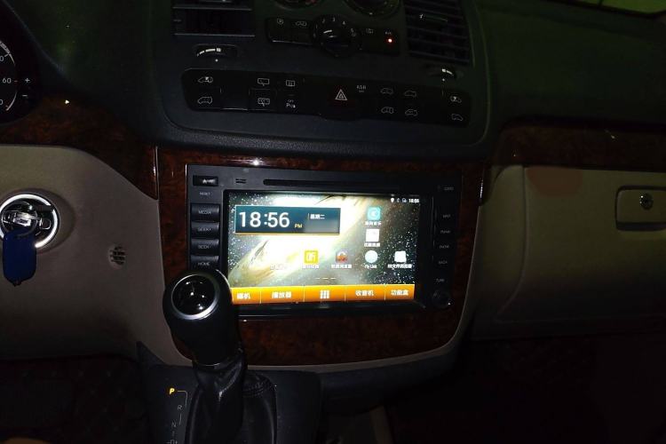 Used Mercedes-Benz Viano 2013 3.0L Navigator Edition Audio And AC Panel