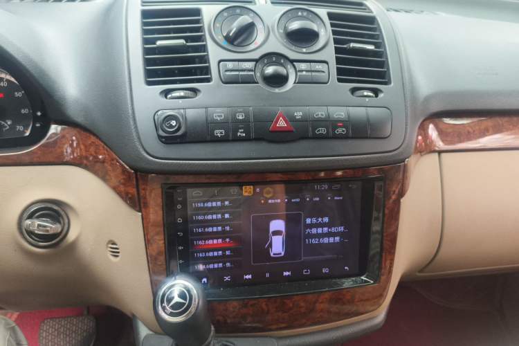 Used Mercedes-Benz Viano 2013 3.0L Comfort Edition Audio And AC Panel