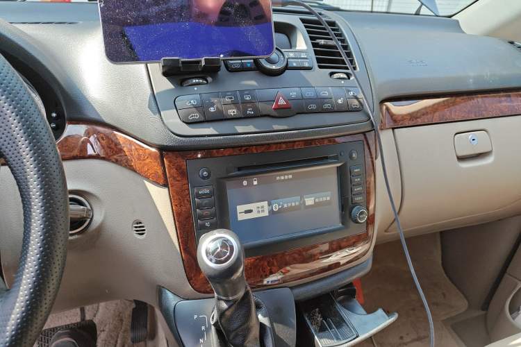 Used Mercedes-Benz Viano 2013 3.5L Haoci version Audio And AC Panel