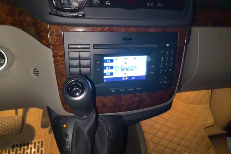 Used Mercedes-Benz Viano 2013 3.0L Comfort Edition Audio And AC Panel