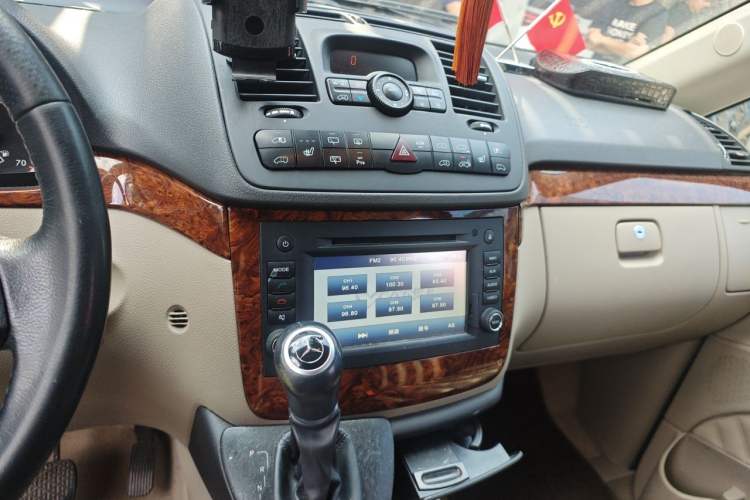 Used Mercedes-Benz Viano 2013 3.5L Haoci version Audio And AC Panel