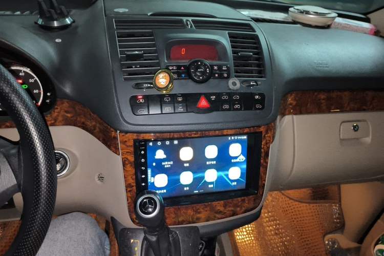 Used Mercedes-Benz Viano 2013 3.0L Navigator Edition Audio And AC Panel