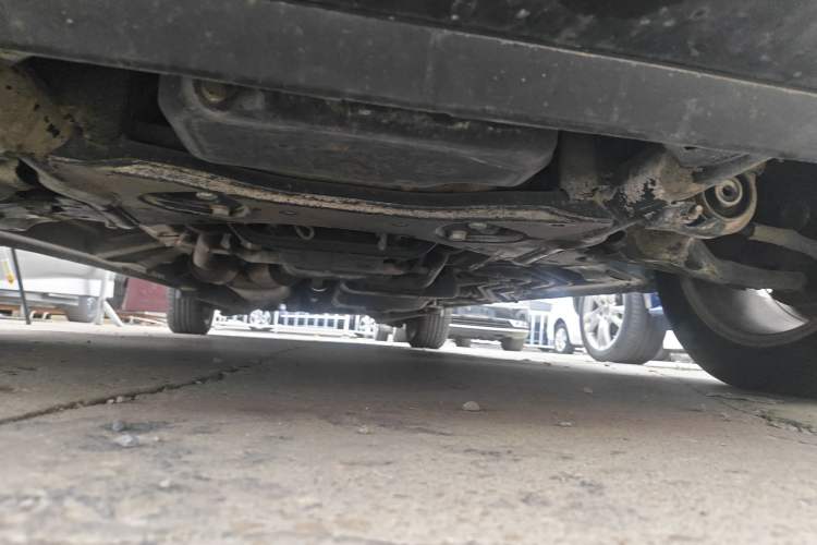 Used Mercedes-Benz Viano 2013 3.0L Comfort Edition Chassis Front