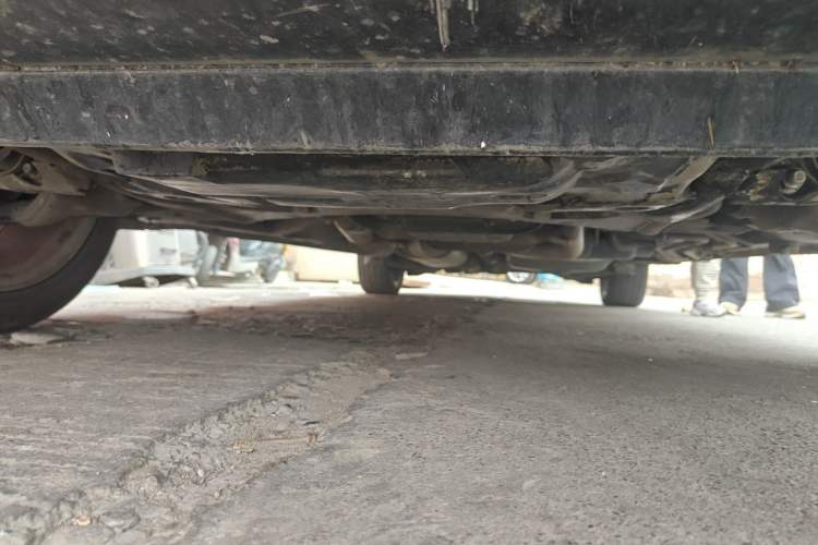 Used Mercedes-Benz Viano 2013 3.5L Haoci version Chassis Front