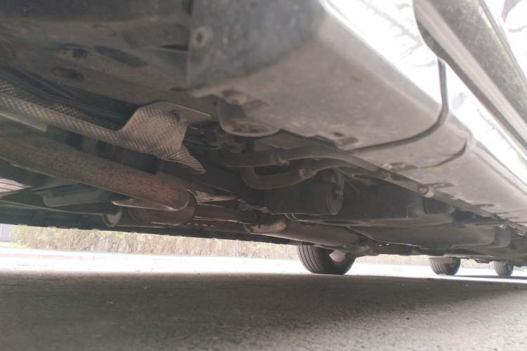 Used Mercedes-Benz Viano 2013 3.0L Hospitality Edition Chassis Front Left