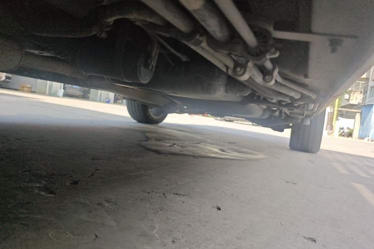Used Mercedes-Benz Viano 2013 3.5L Haoci version Chassis Front Left