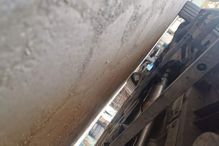 Used Mercedes-Benz Viano 2013 3.5L Haoci version Chassis Front Right