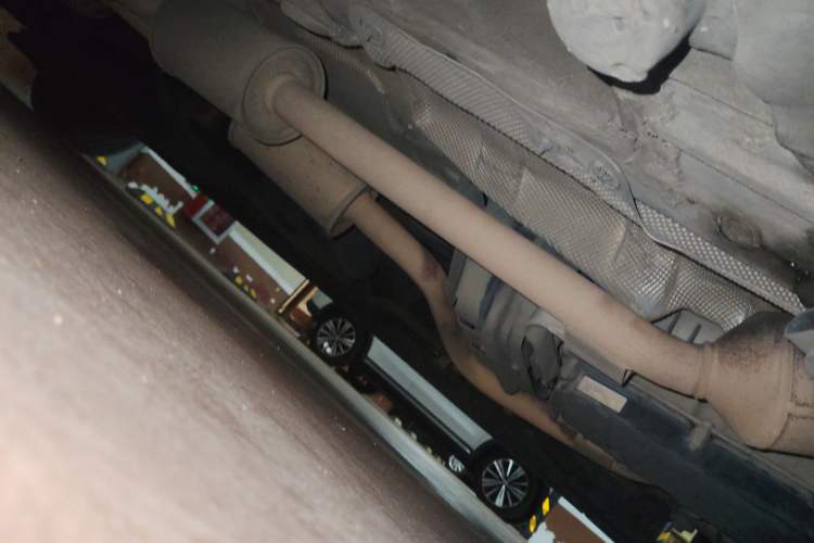 Used Mercedes-Benz Viano 2013 3.0L Comfort Edition Chassis Front Right
