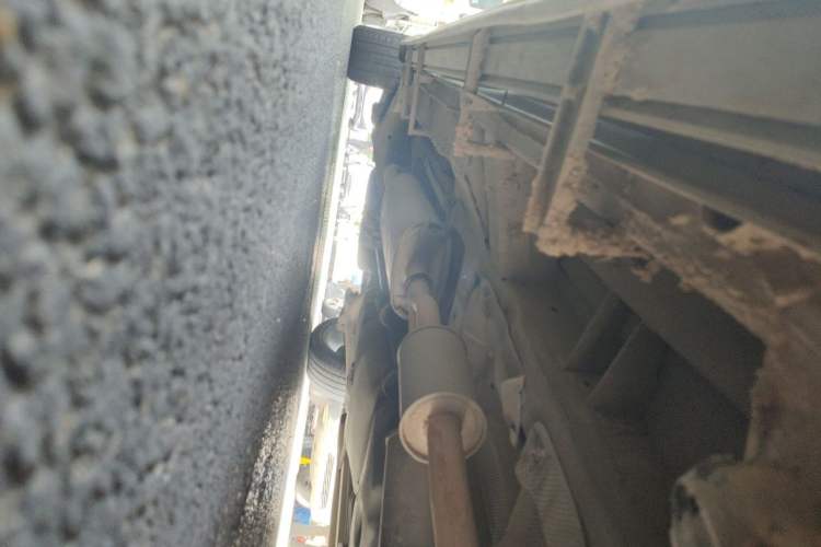 Used Mercedes-Benz Viano 2013 3.0L Comfort Edition Chassis Front Right