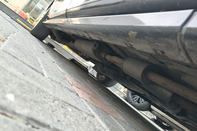 Used Mercedes-Benz Viano 2013 3.0L Comfort Edition Chassis Front Right
