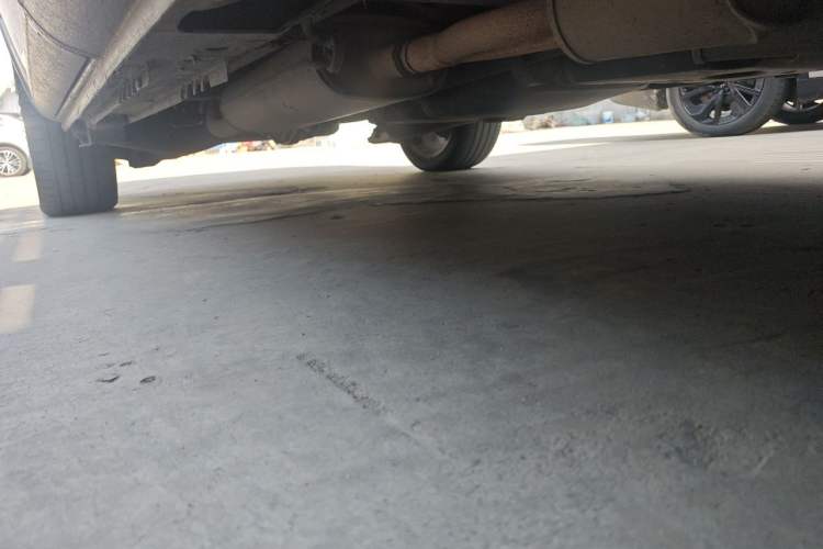 Used Mercedes-Benz Viano 2013 3.5L Haoci version Chassis Front Right