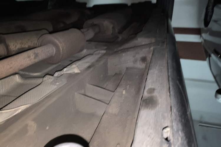 Used Mercedes-Benz Viano 2013 3.0L Navigator Edition Chassis Front Right