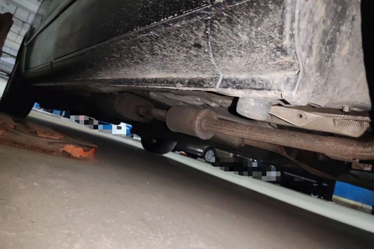 Used Mercedes-Benz Viano 2013 3.0L Comfort Edition Chassis Front Right