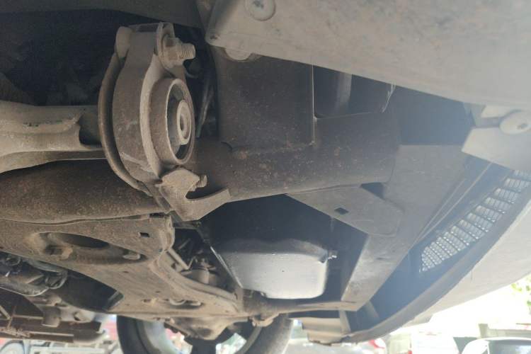 Used Mercedes-Benz Viano 2013 3.0L Comfort Edition Chassis Front