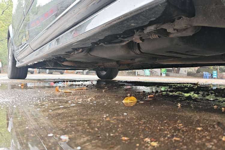 Used Mercedes-Benz Viano 2013 3.0L Comfort Edition Chassis Rear Left