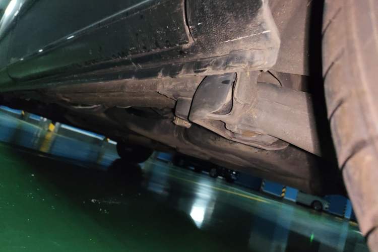 Used Mercedes-Benz Viano 2013 3.0L Comfort Edition Chassis Rear Left