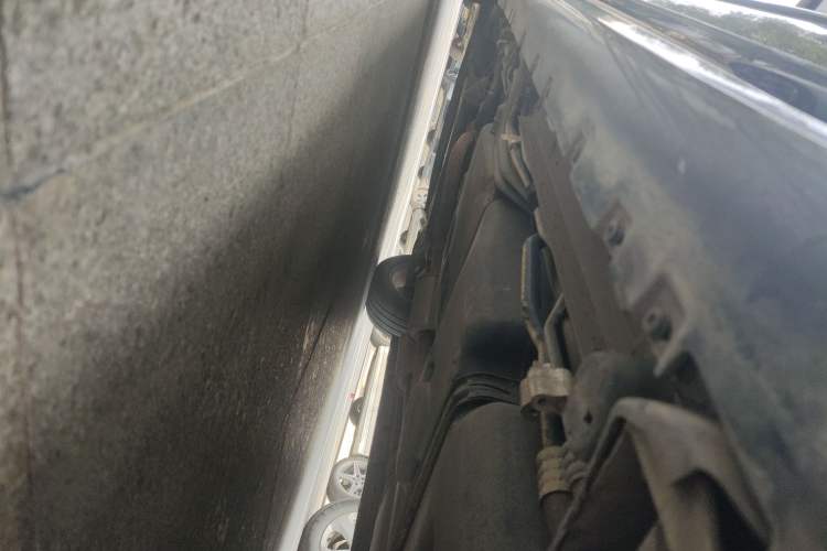 Used Mercedes-Benz Viano 2013 3.0L Comfort Edition Chassis Rear Left