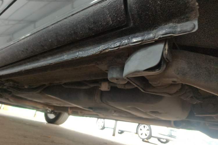 Used Mercedes-Benz Viano 2013 3.0L Navigator Edition Chassis Rear Left