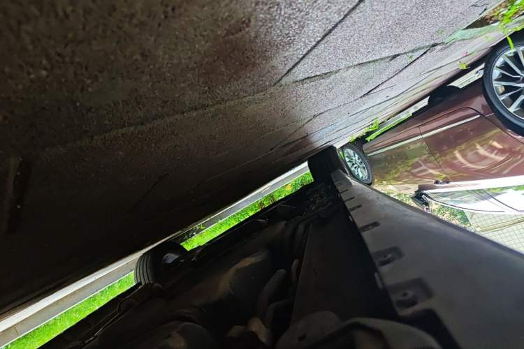 Used Mercedes-Benz Viano 2013 3.0L Navigator Edition Chassis Rear Left