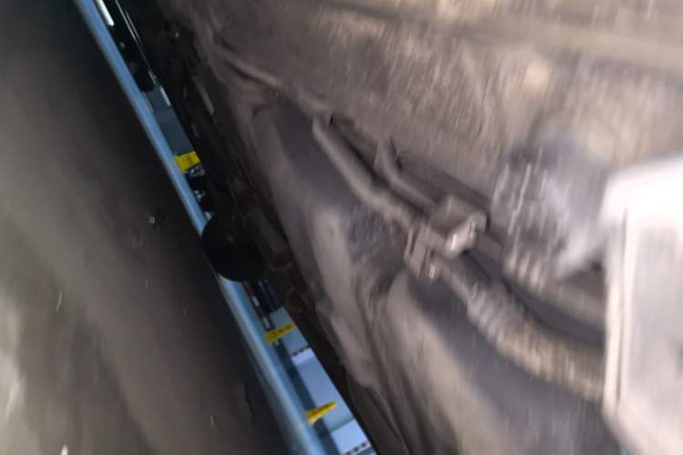 Used Mercedes-Benz Viano 2013 3.0L Comfort Edition Chassis Rear Left