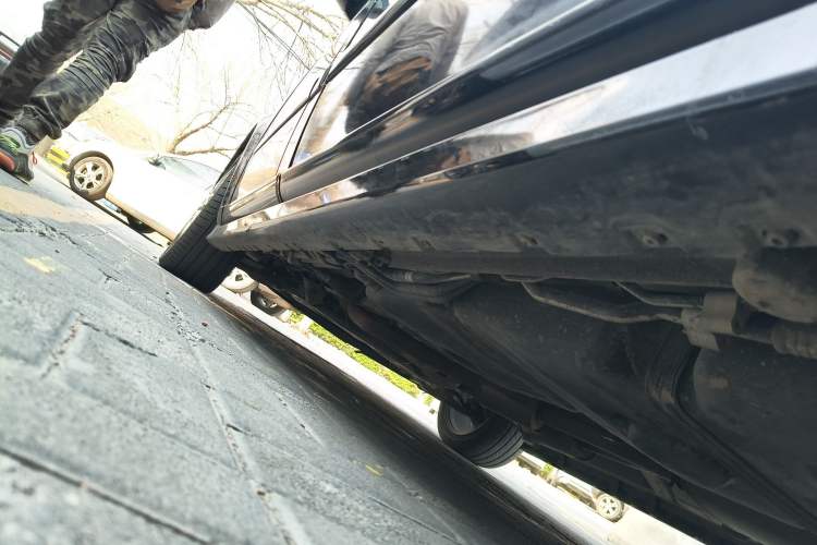 Used Mercedes-Benz Viano 2013 3.0L Comfort Edition Chassis Rear Left