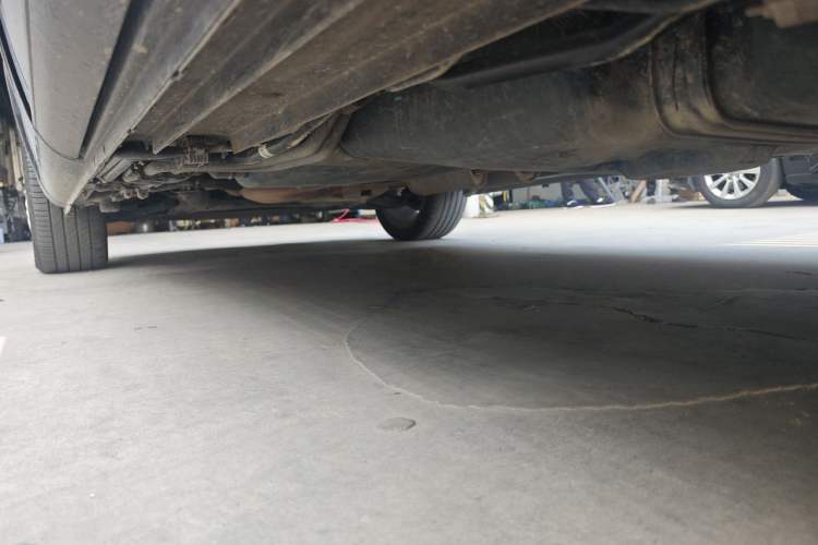 Used Mercedes-Benz Viano 2013 3.5L Haoci version Chassis Rear Left