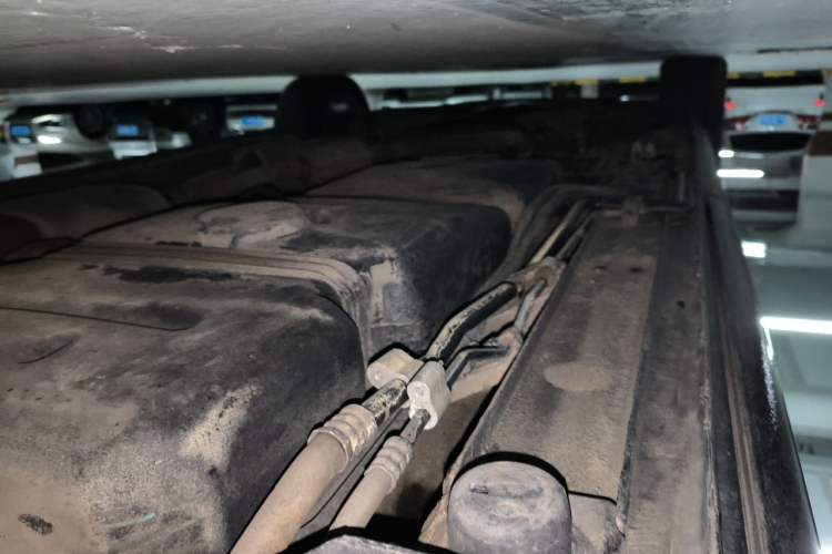 Used Mercedes-Benz Viano 2013 3.0L Navigator Edition Chassis Rear Left