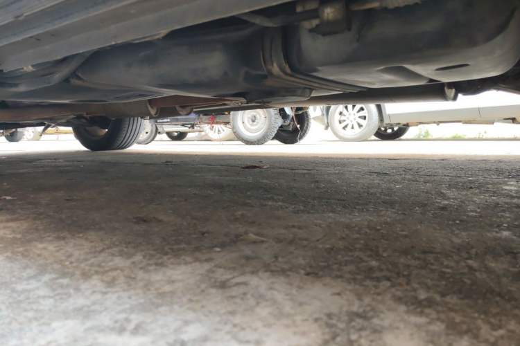 Used Mercedes-Benz Viano 2013 3.0L Hospitality Edition Chassis Rear Left