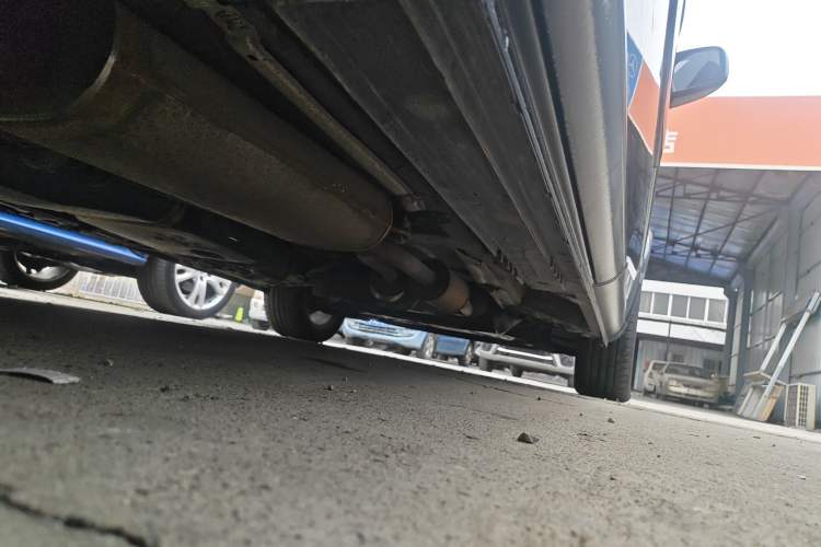 Used Mercedes-Benz Viano 2013 3.0L Comfort Edition Chassis Rear Right