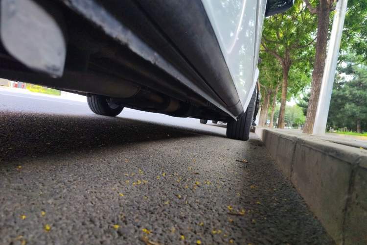 Used Mercedes-Benz Viano 2013 3.0L Navigator Edition Chassis Rear Right