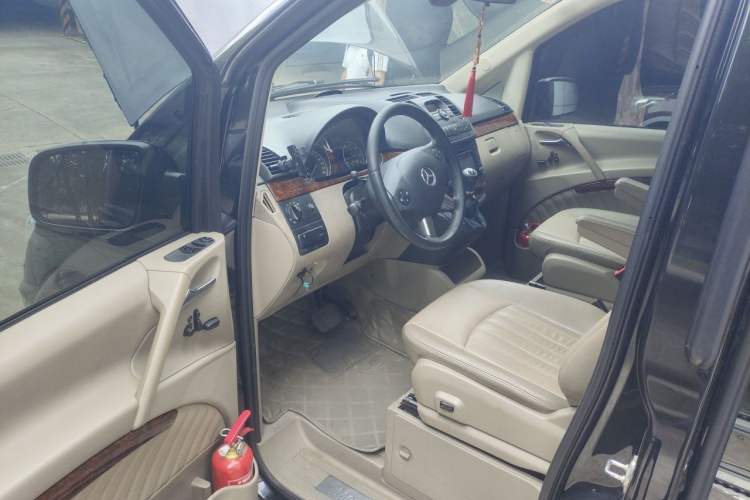 Used Mercedes-Benz Viano 2013 3.5L Haoci version Driver Seat