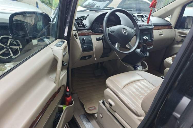 Used Mercedes-Benz Viano 2013 3.0L Navigator Edition Driver Seat
